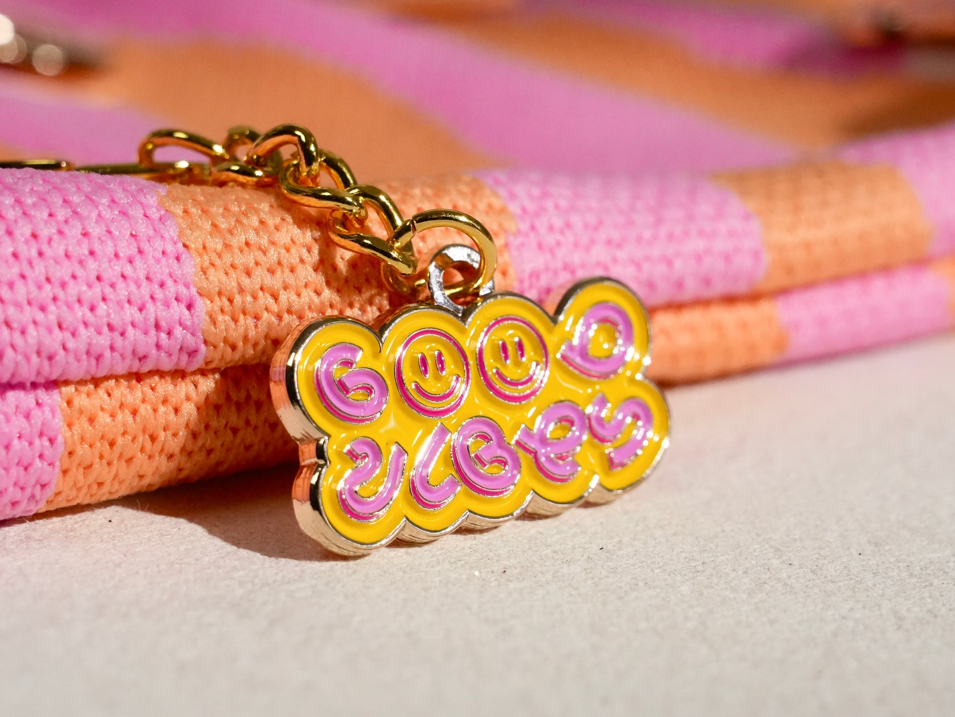 💫 "GOOD VIBES" Keychain